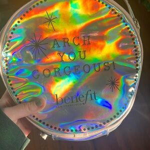 Circle Benefit “Arch You Gorgeous” Bag